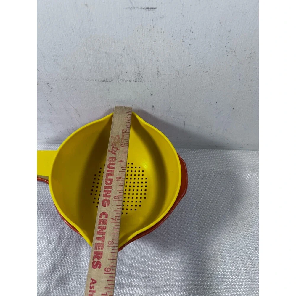 Tupperware Colander Set 2pc Yellow Orange‎ Vintage Plastic Strainer Kitchenware